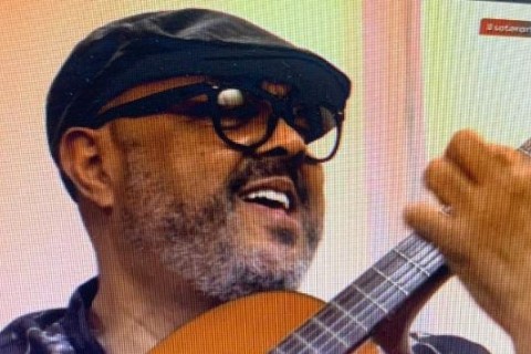 Neto balla uma volta guardada